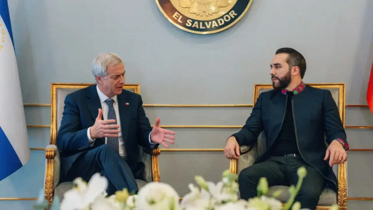 Lentes puestos en la nueva administración Kast